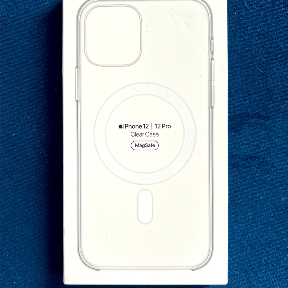 Apple iPhone 12 Pro MagSafe Clear Case NWT